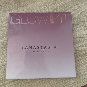 ANASTASIA BEV HILLS SUGAR GLOW KIT